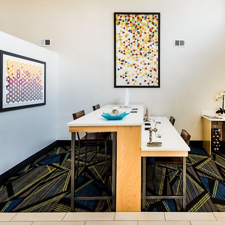 Holiday Inn Express & Suites Charlotte Arpt-Belmont By Ihg Luaran gambar