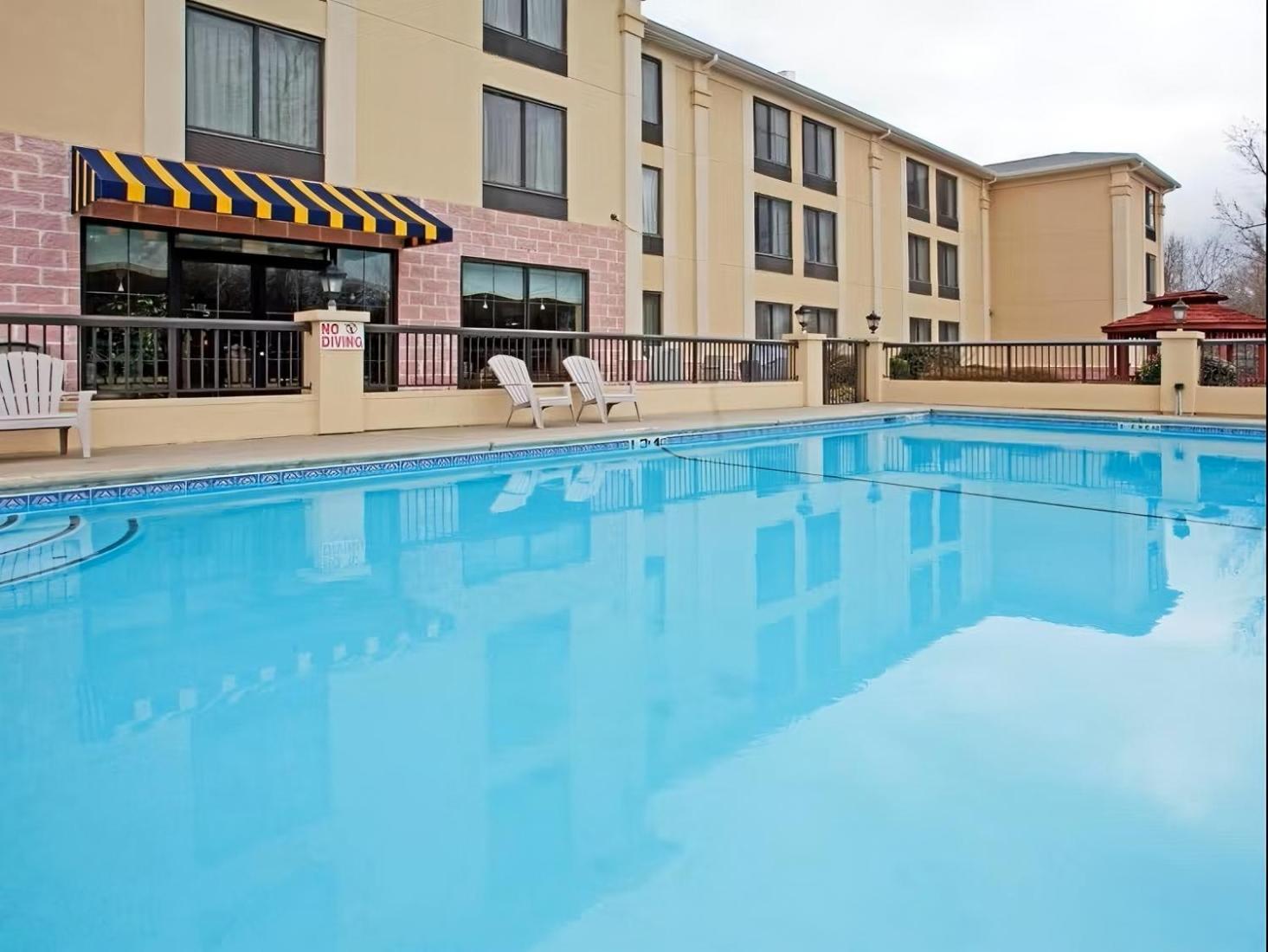 Holiday Inn Express & Suites Charlotte Arpt-Belmont By Ihg Luaran gambar