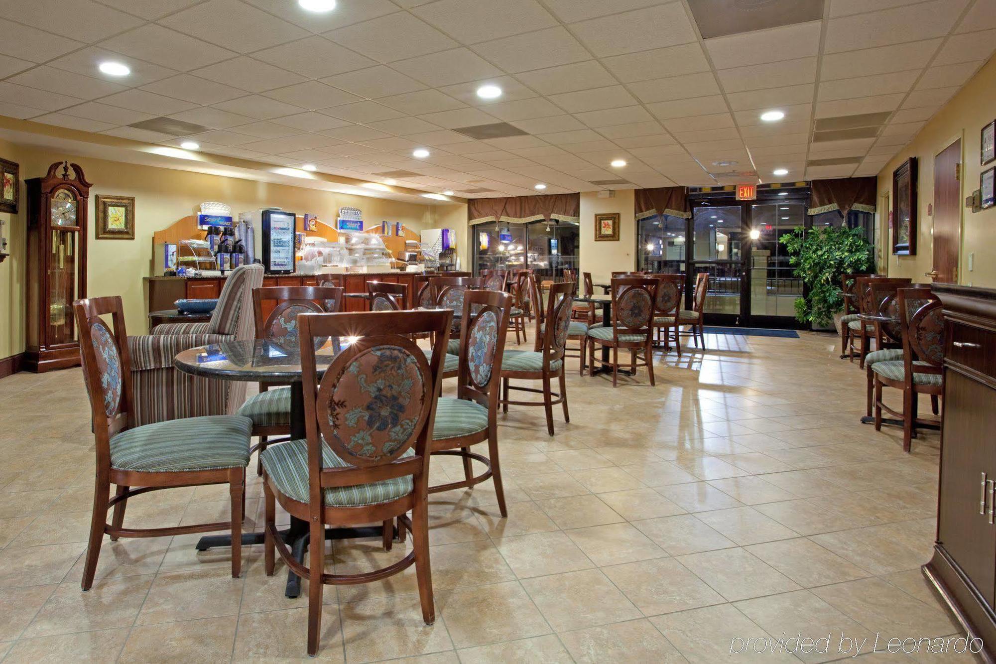 Holiday Inn Express & Suites Charlotte Arpt-Belmont By Ihg Luaran gambar